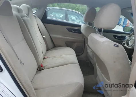 2013 Nissan Altima 2.5 z USA, uszkodzony, nr VIN 1N4AL3AP8DC227357